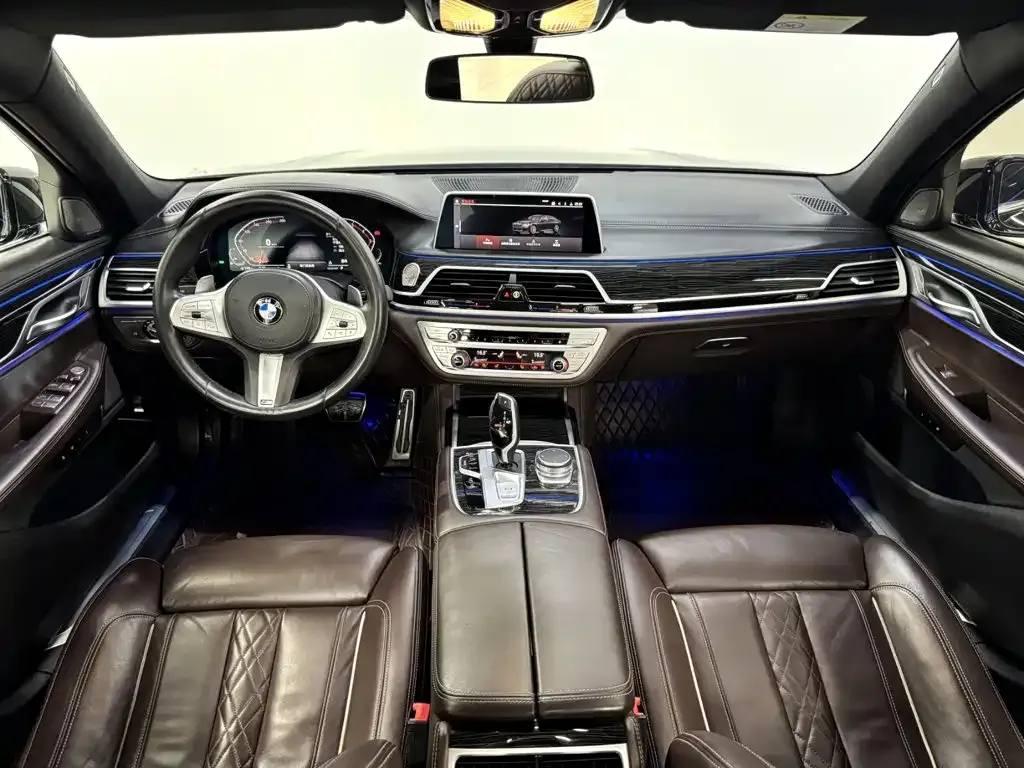 BMW 7 Series 2021 из CN, фото 10