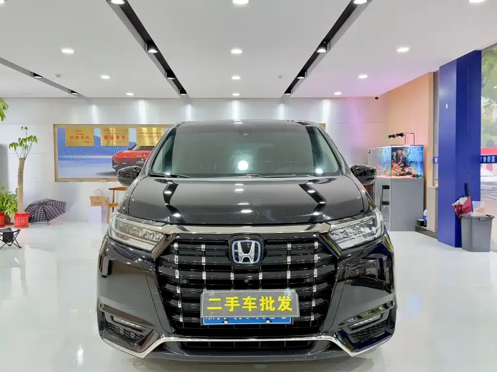 Honda Elysion 2022 из CN, фото 2