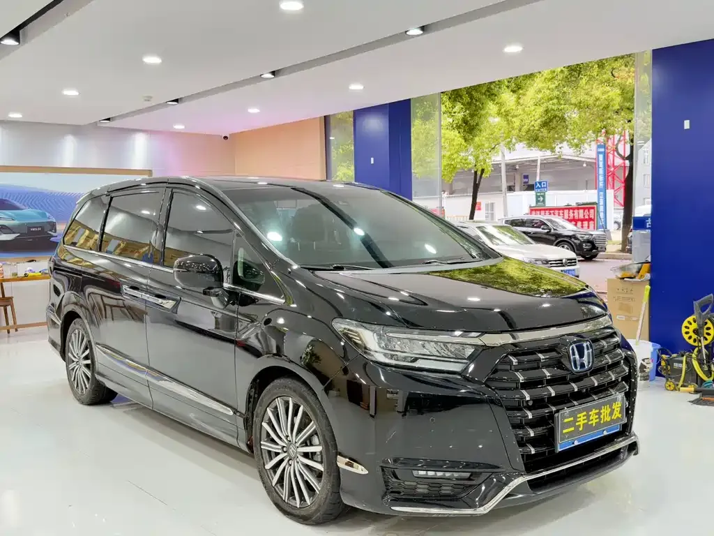 Honda Elysion 2022 из CN, фото 10