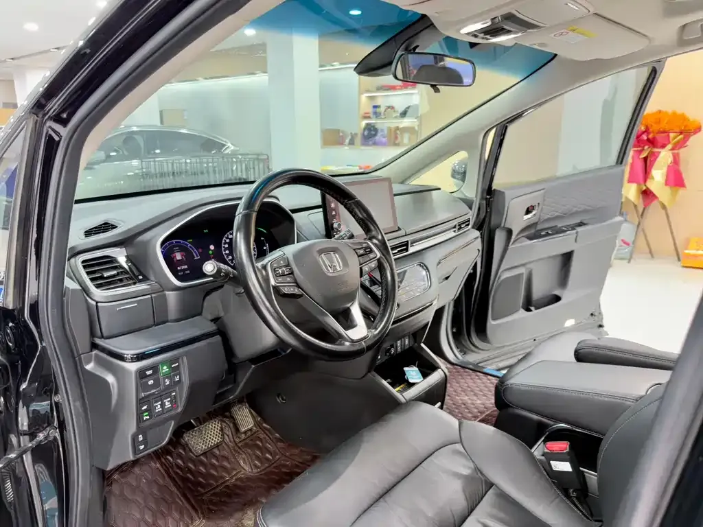 Honda Elysion 2022 из CN, фото 6