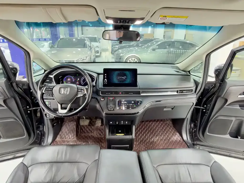 Honda Elysion 2022 из CN, фото 3