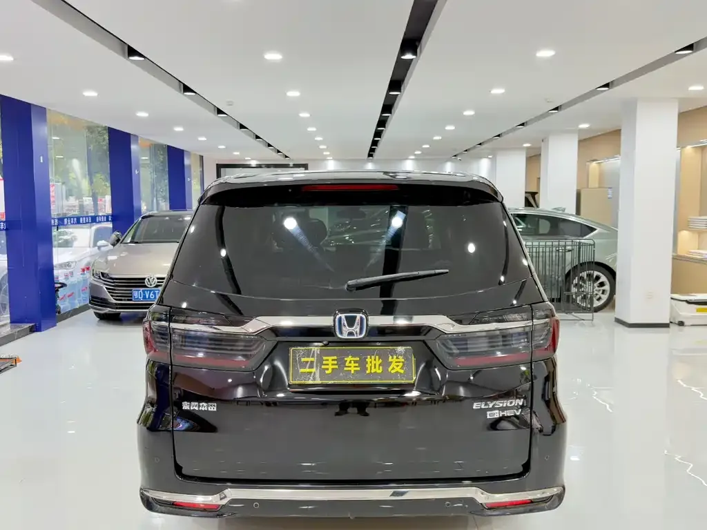 Honda Elysion 2022 из CN, фото 8