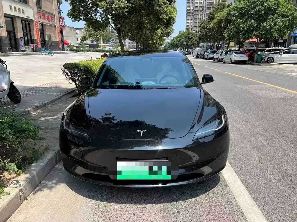 Tesla Model 3 — фото 6