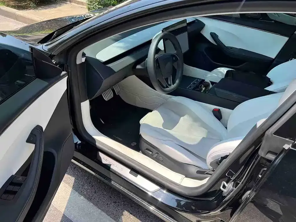 Tesla Model 3 — фото 2