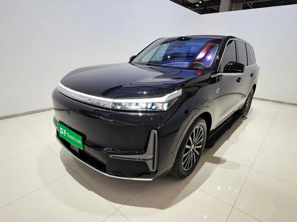 Geely Galaxy M9 — фото 1