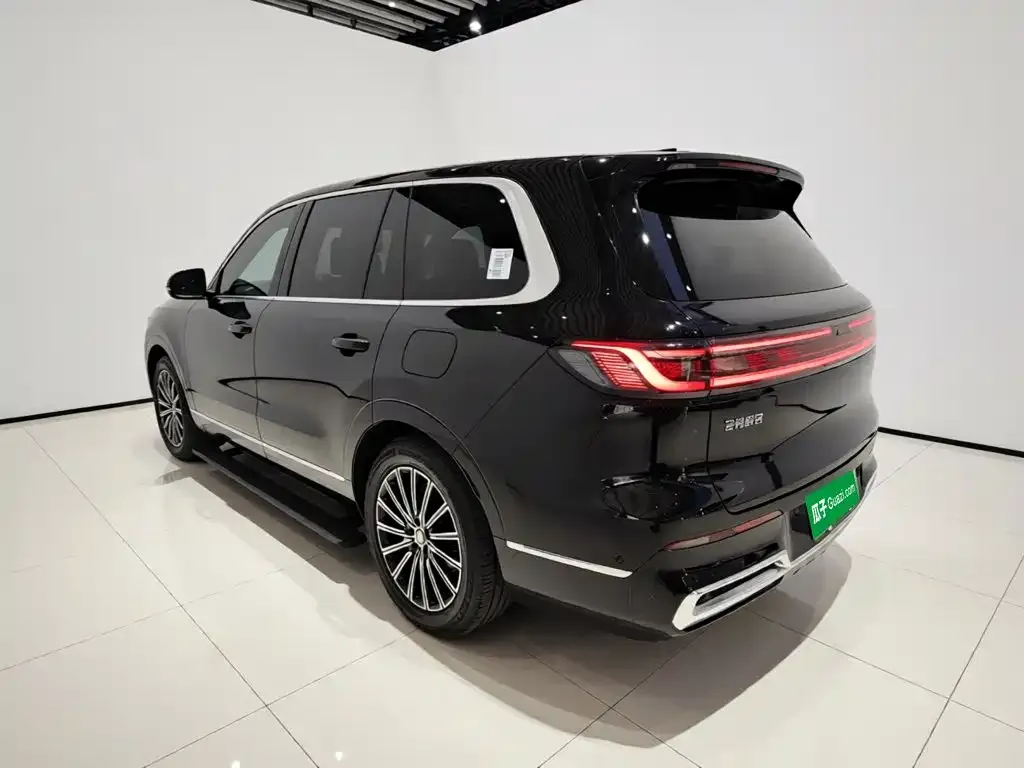 Geely Galaxy M9 — фото 7