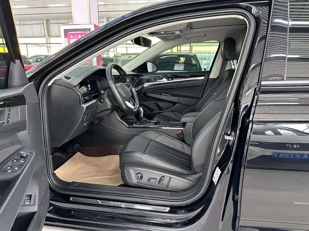 Volkswagen Passat — фото 8