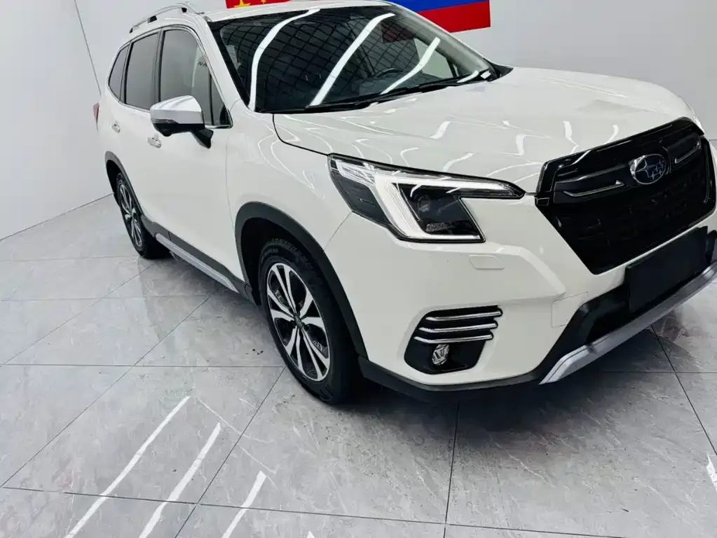 Subaru Forester — фото 2