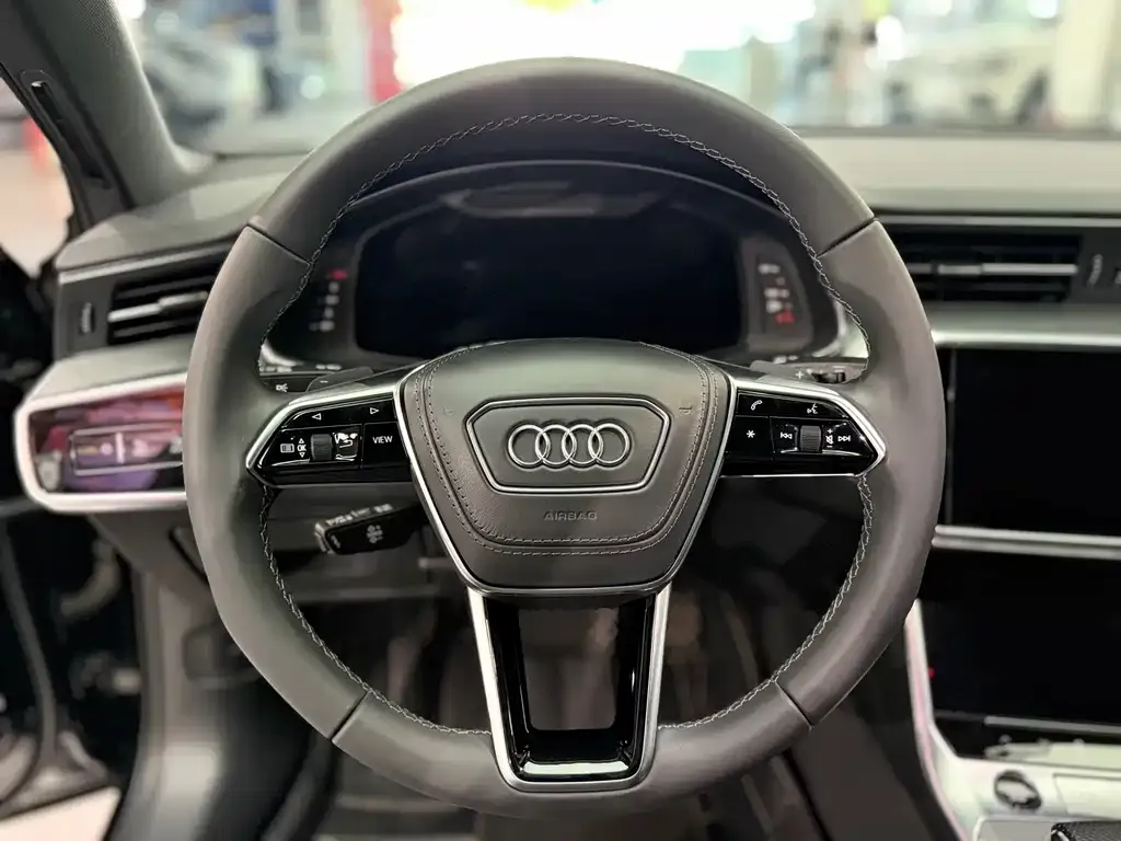 Audi A6L — фото 7