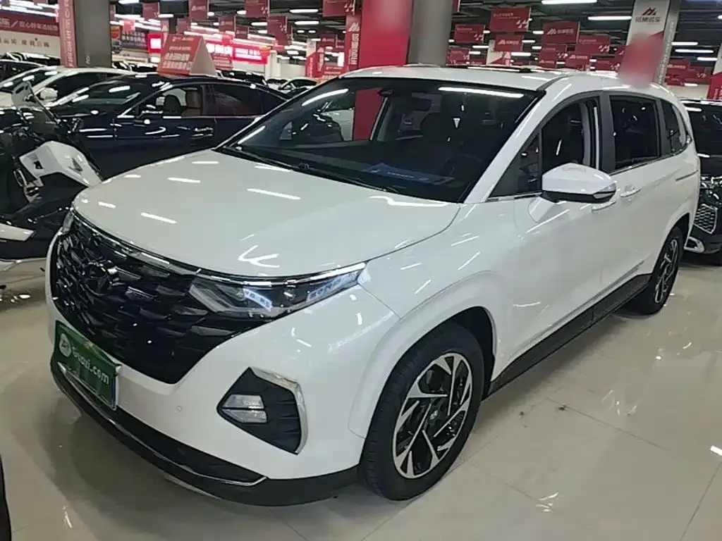 Hyundai Custo — фото 1