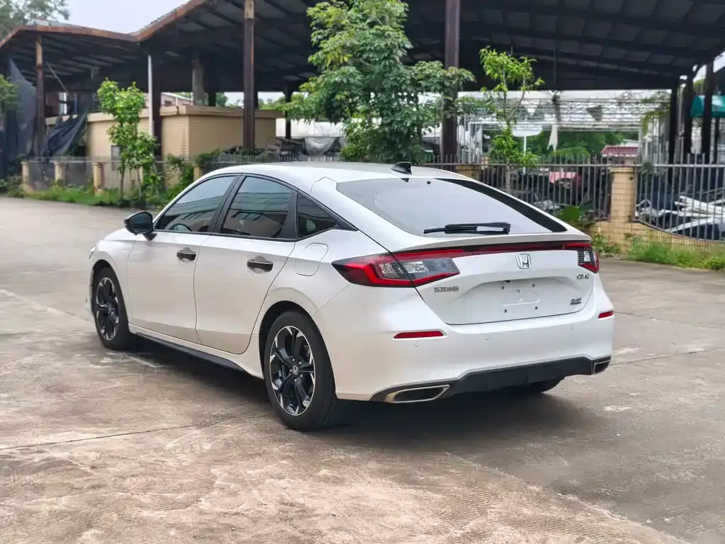 Honda Civic — фото 7