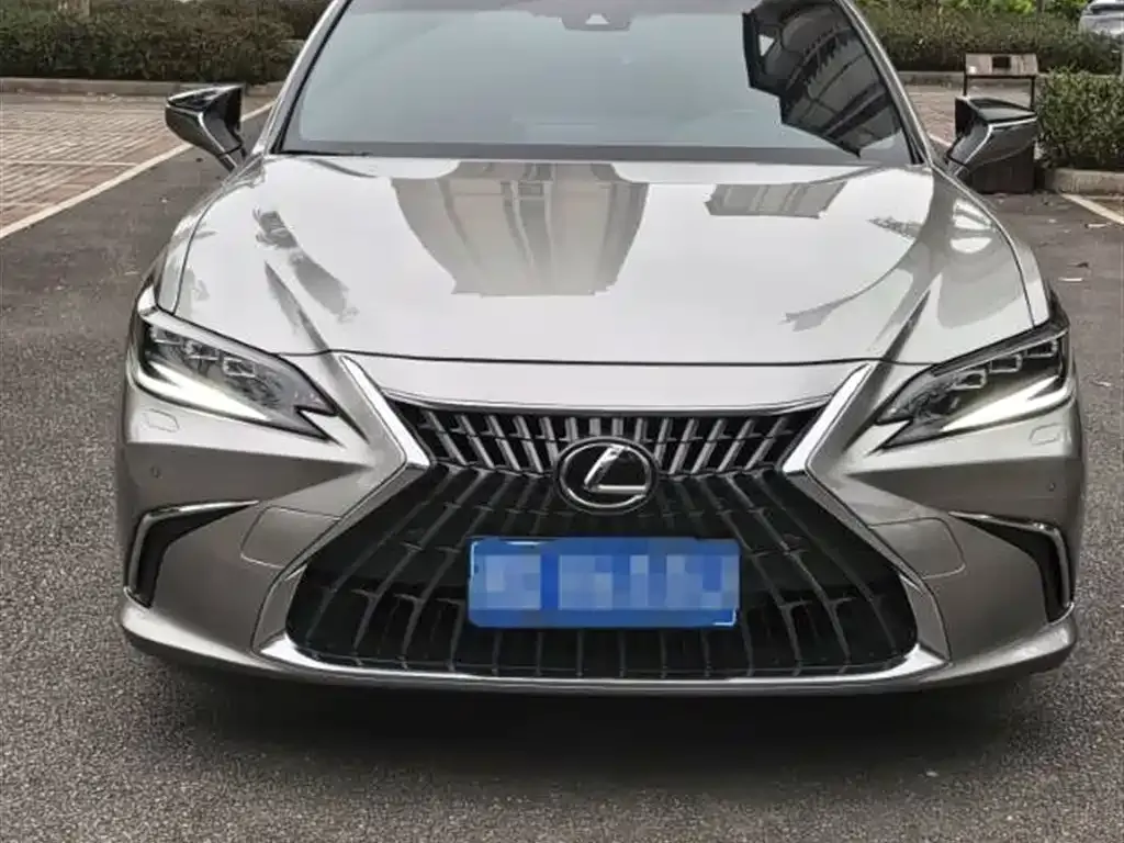 Lexus ES — фото 9