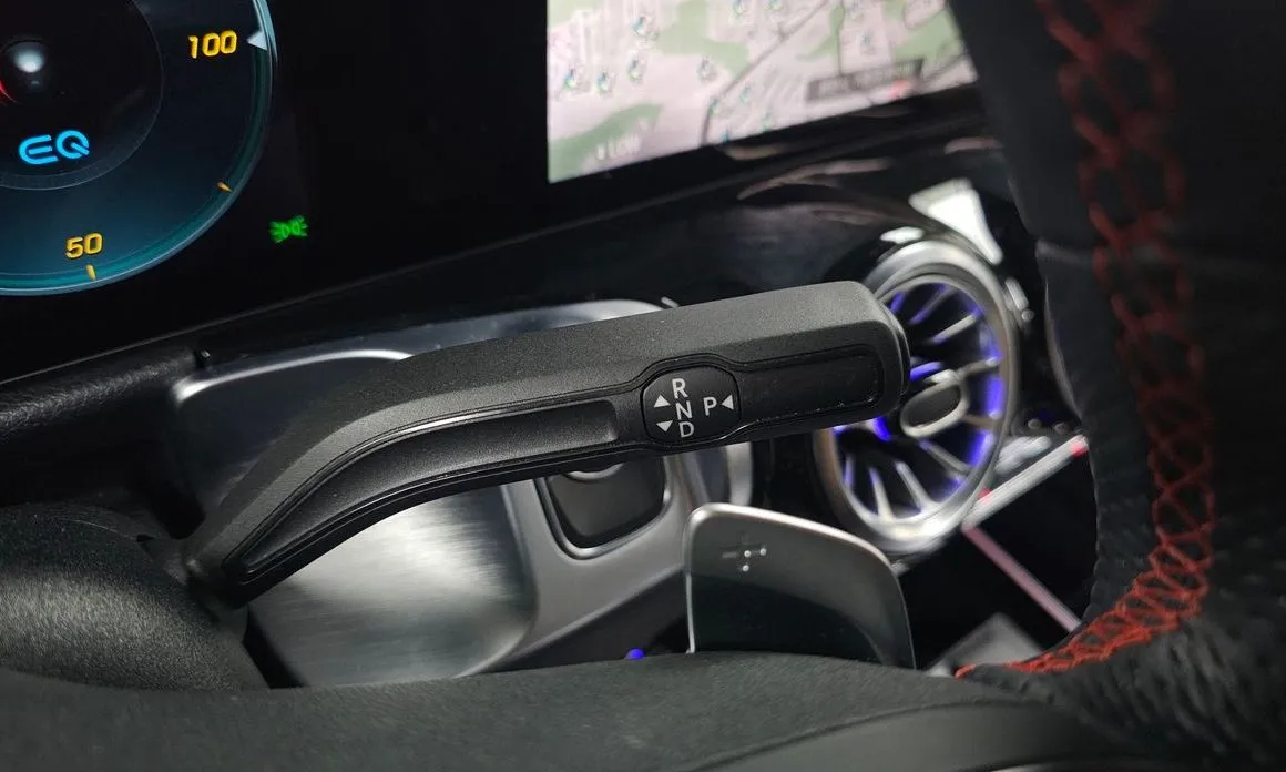 Mercedes-Benz EQB 2024 из KR, фото 7
