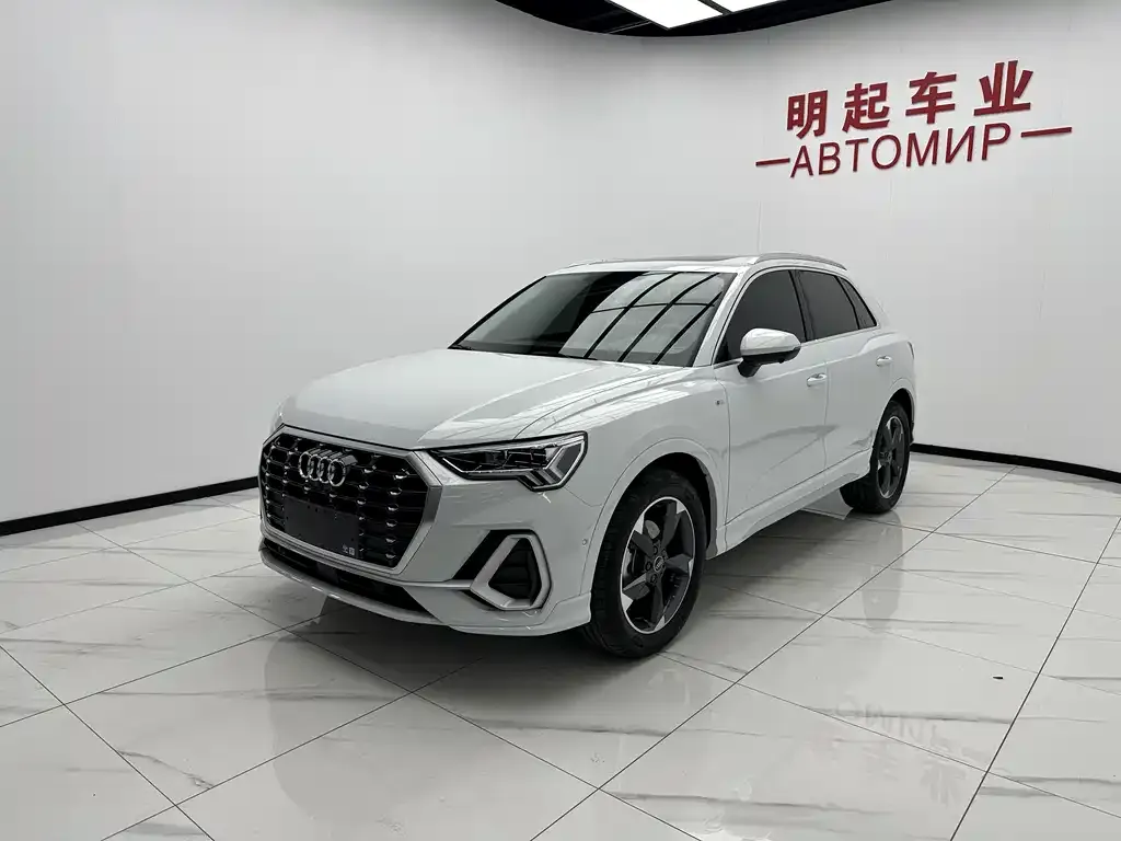 Audi Q3 — фото 4