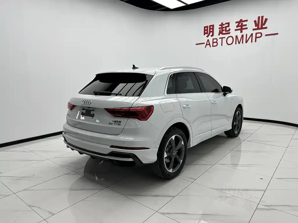 Audi Q3 — фото 2