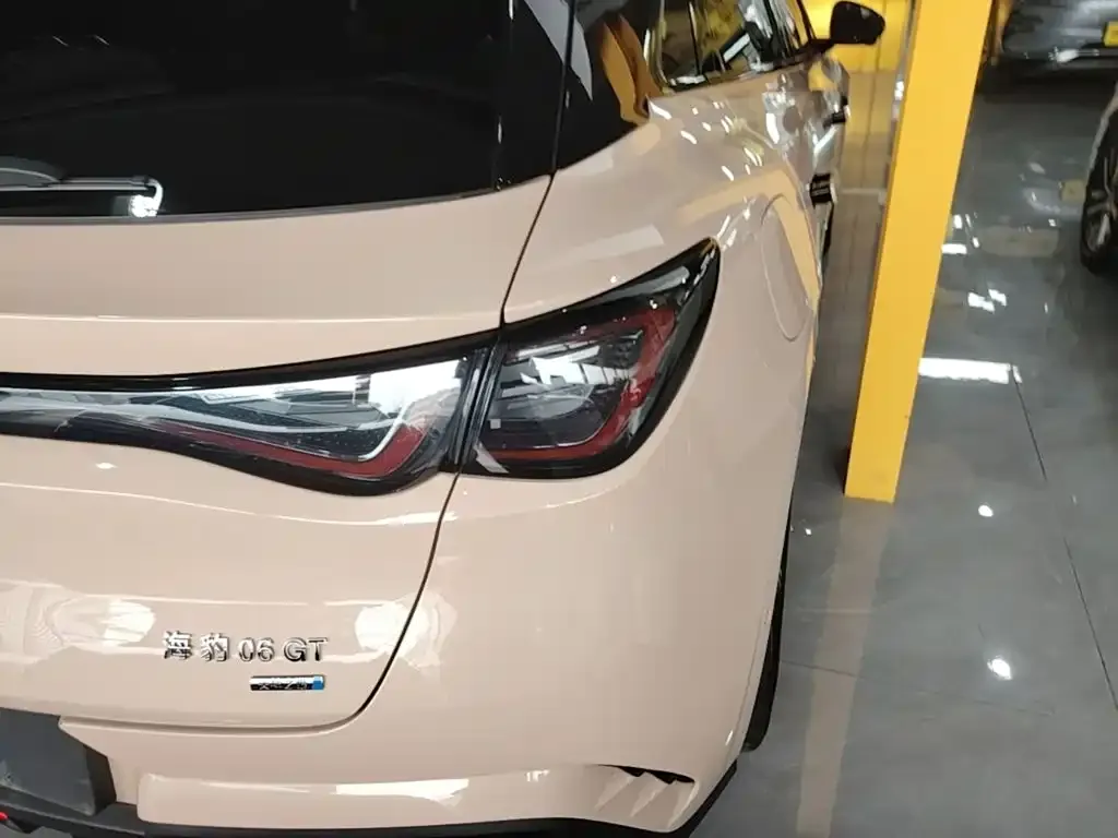 BYD Seal 06GT — фото 4