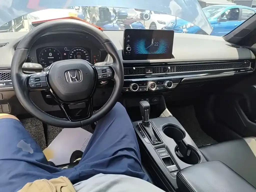 Honda Civic — фото 8