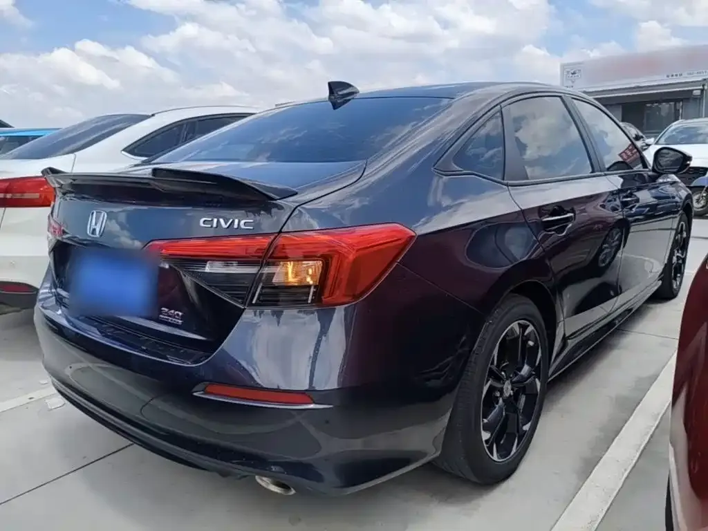 Honda Civic — фото 3