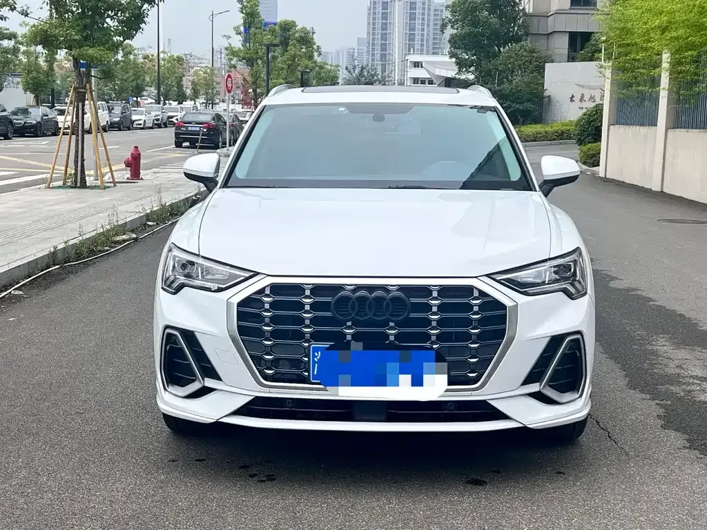 Audi Q3 2021 из CN, фото 8