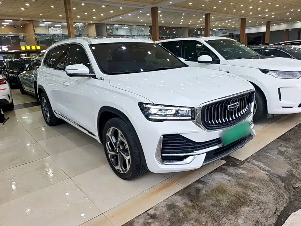 Geely Xingyue L — фото 3