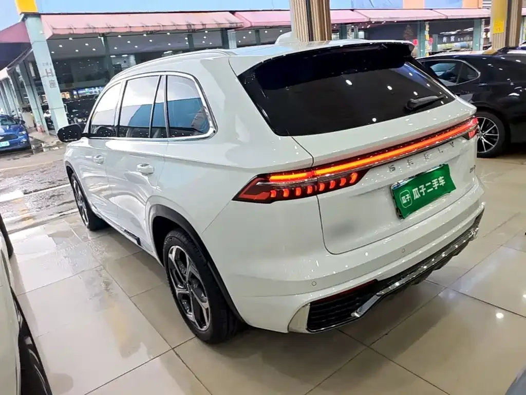 Geely Xingyue L — фото 4