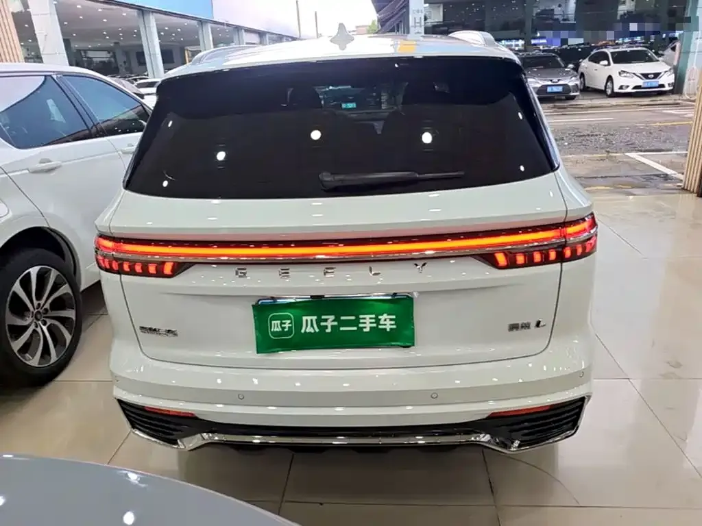 Geely Xingyue L — фото 9