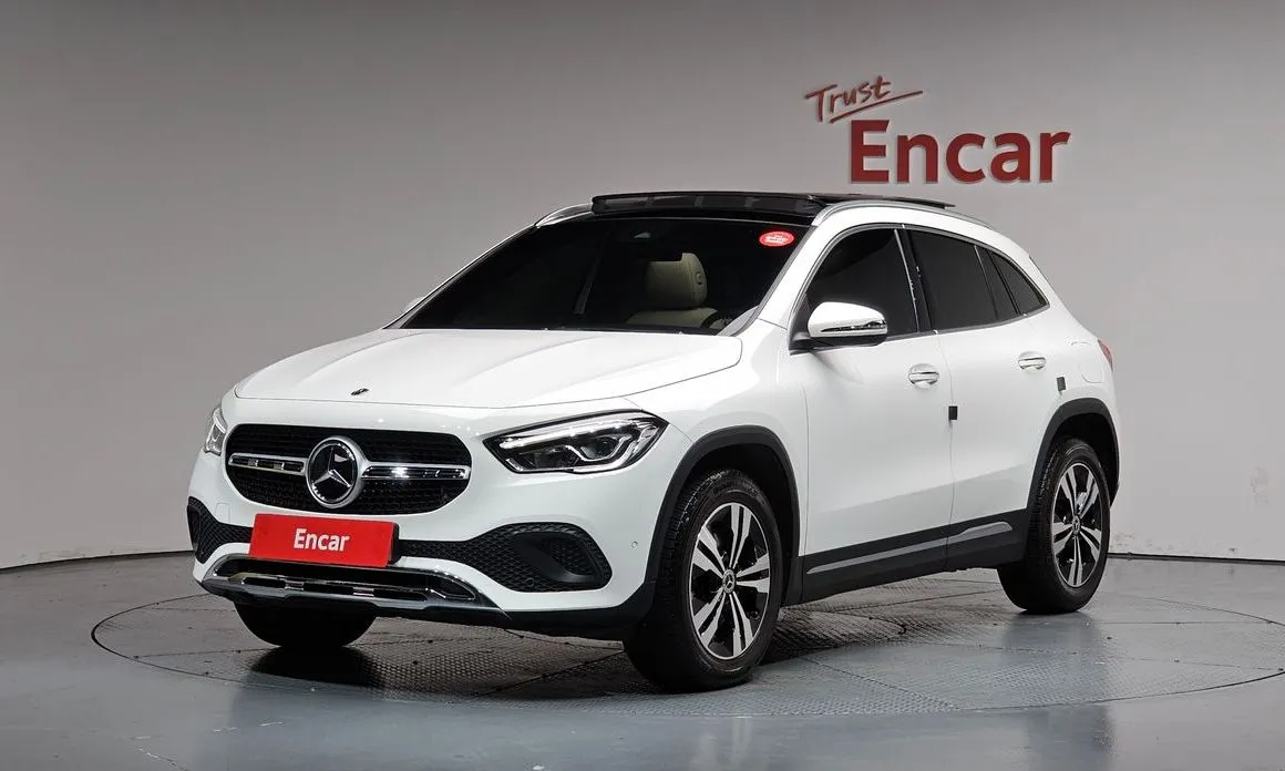 Mercedes-Benz GLA-Class — фото 1