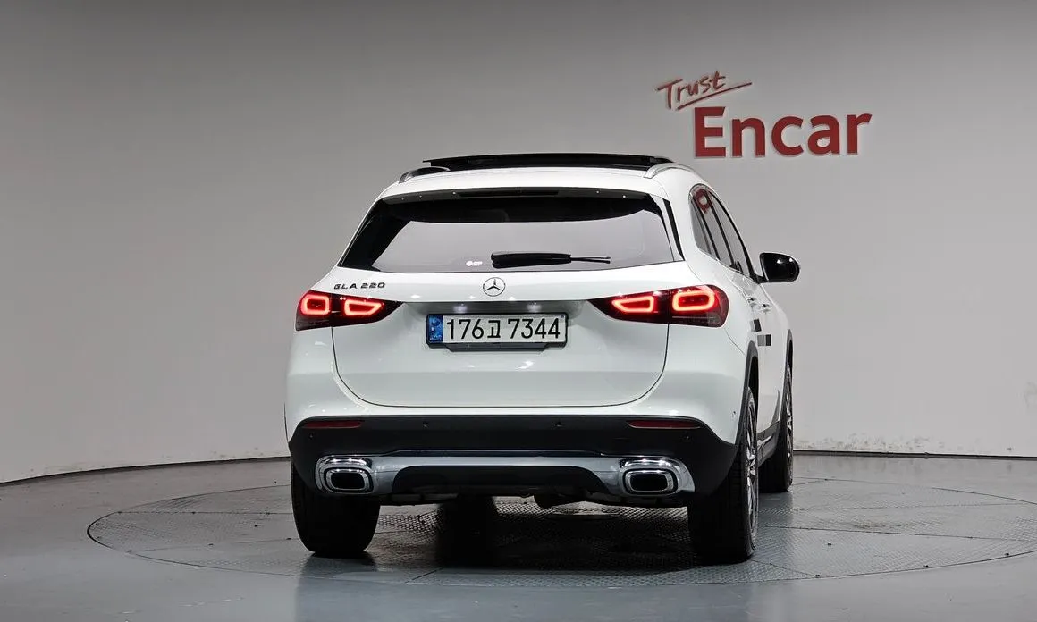 Mercedes-Benz GLA-Class — фото 6