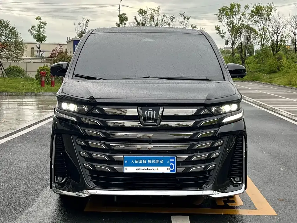 Toyota Vellfire — фото 5