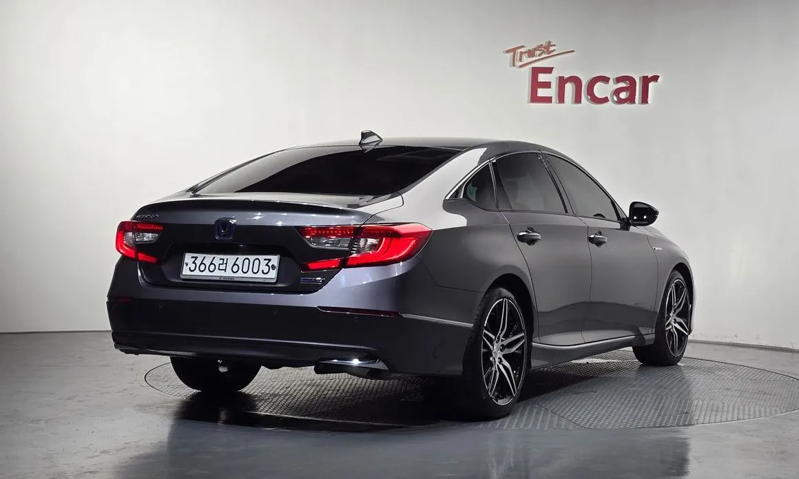 Honda Accord — фото 5
