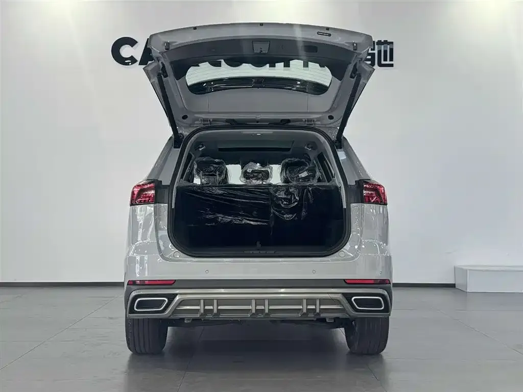 Chery Tiggo 8 PRO NEV — фото 3