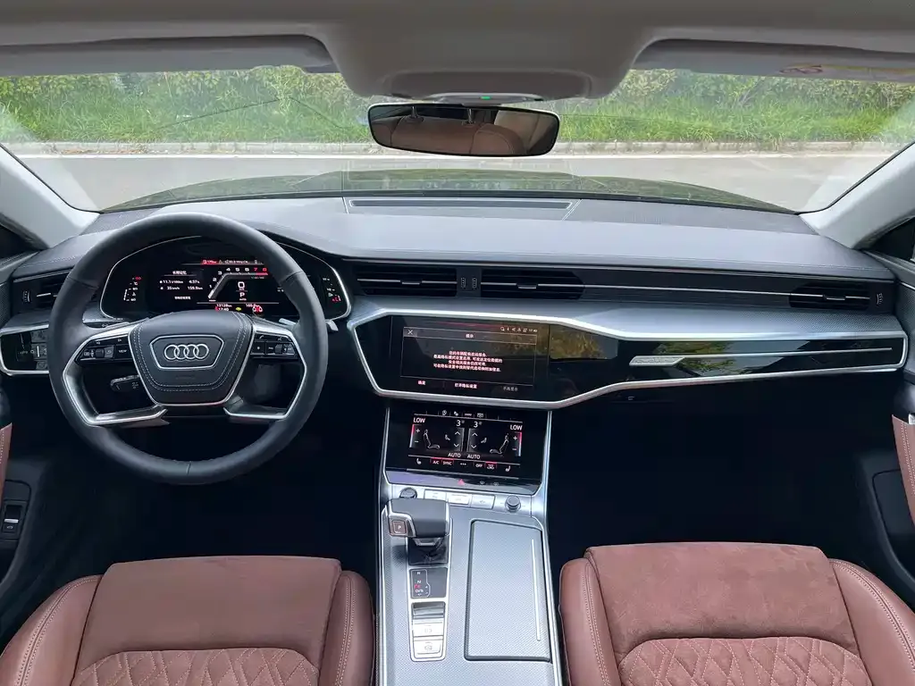 Audi A7L — фото 3