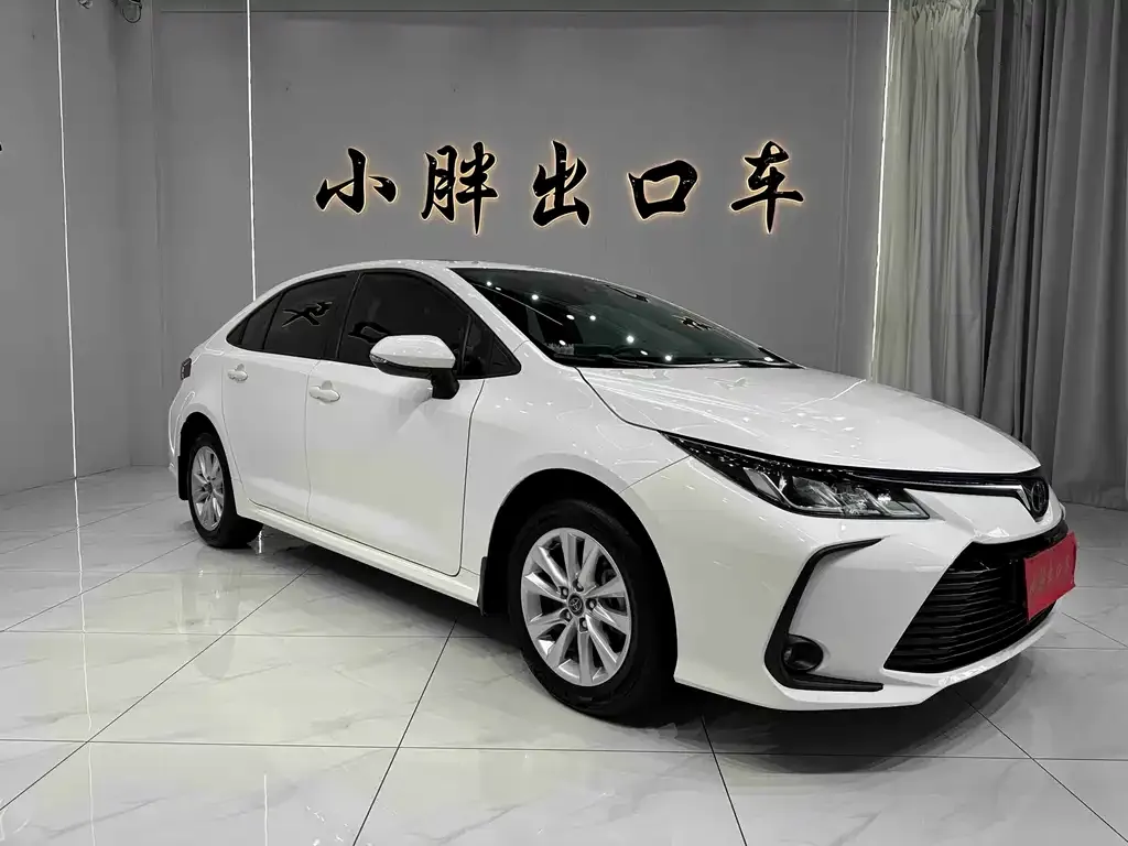 Toyota Corolla — фото 2