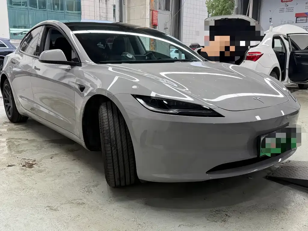 Tesla Model 3 — фото 2