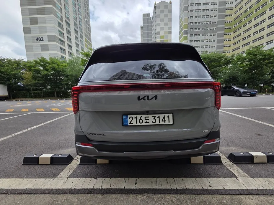 Kia Carnival — фото 2