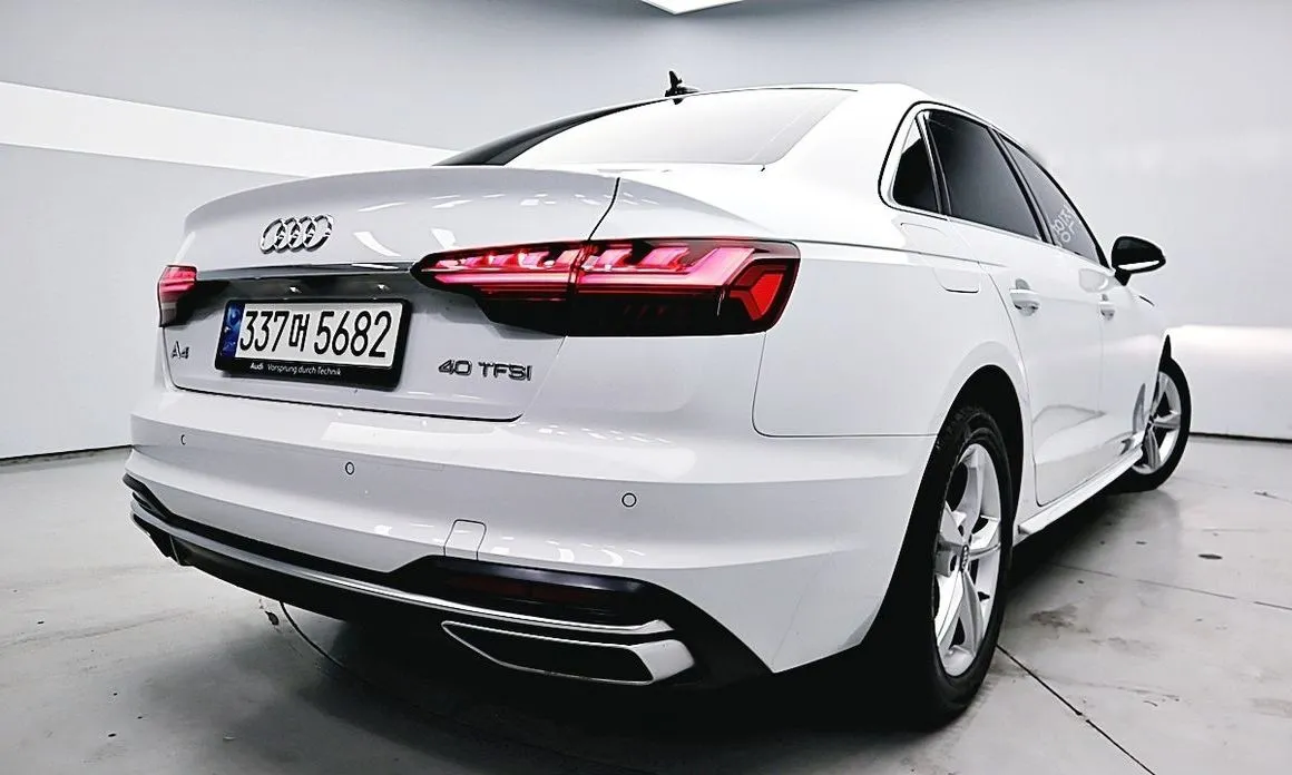 Audi A4 — фото 4