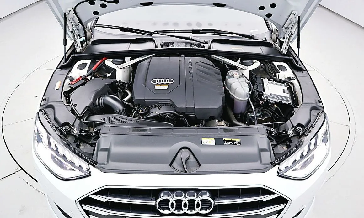 Audi A4 — фото 10