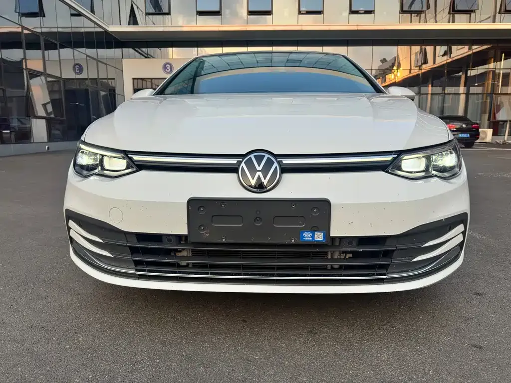 Volkswagen Golf — фото 9