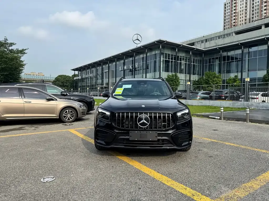 Mercedes-Benz GLB AMG — фото 6