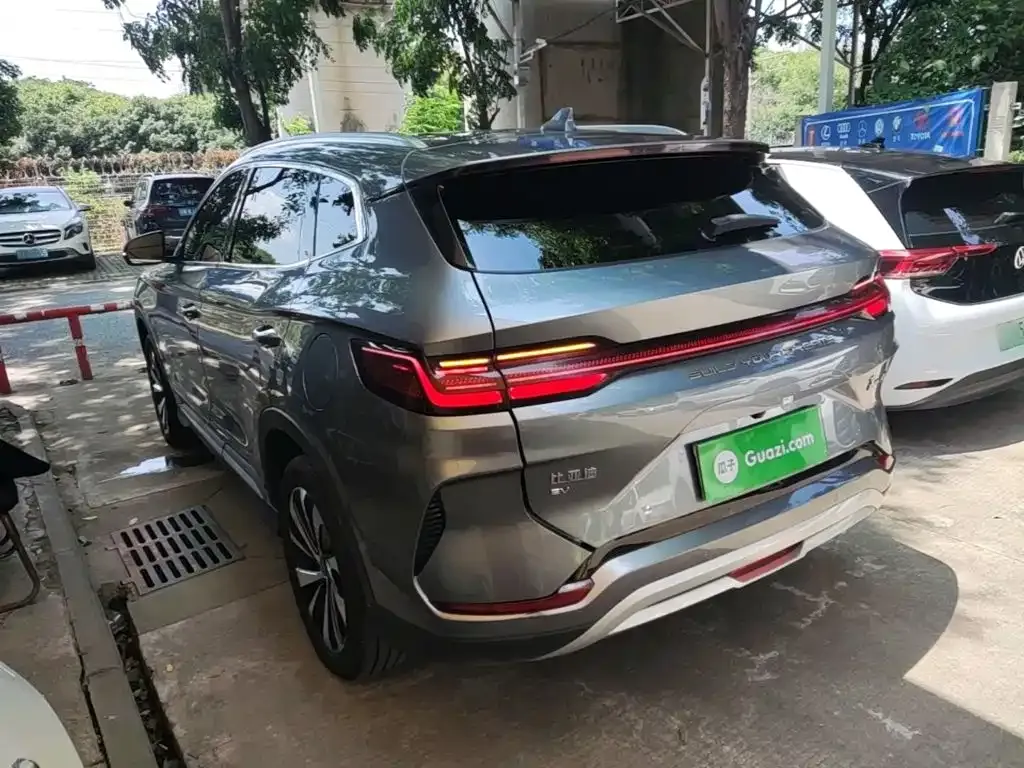 BYD PLUS New Energy — фото 8