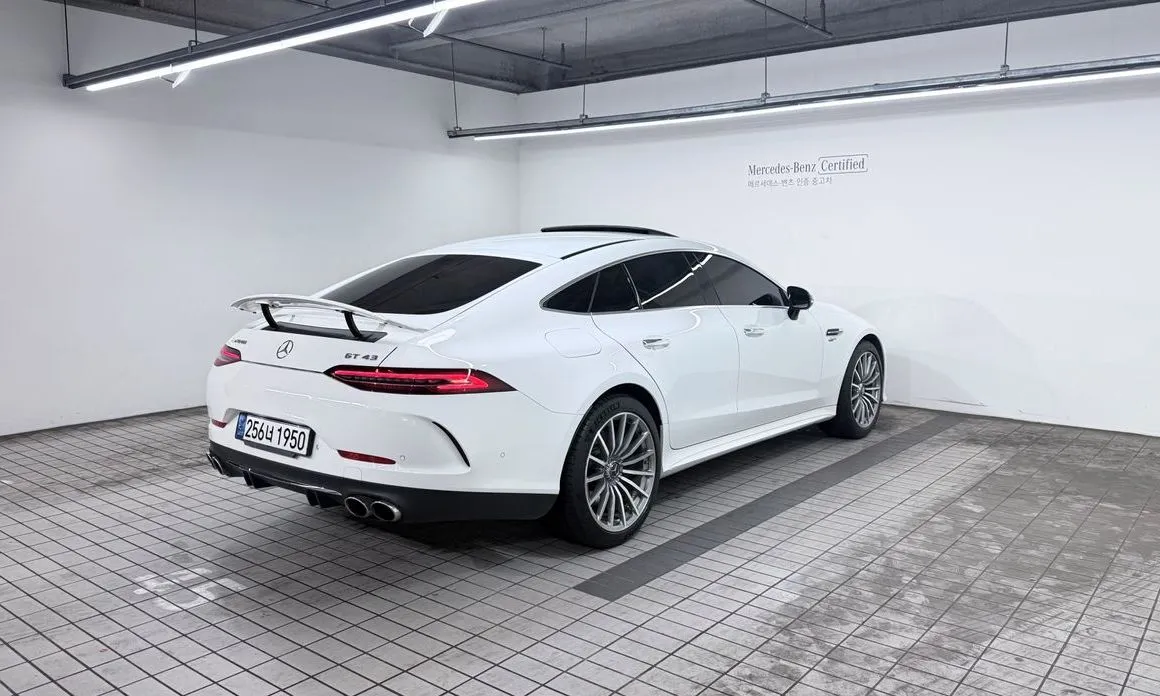 Mercedes-Benz AMG GT — фото 7