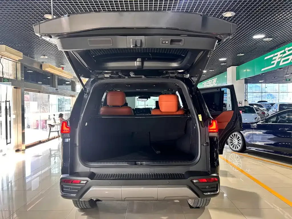 Lexus LX — фото 6