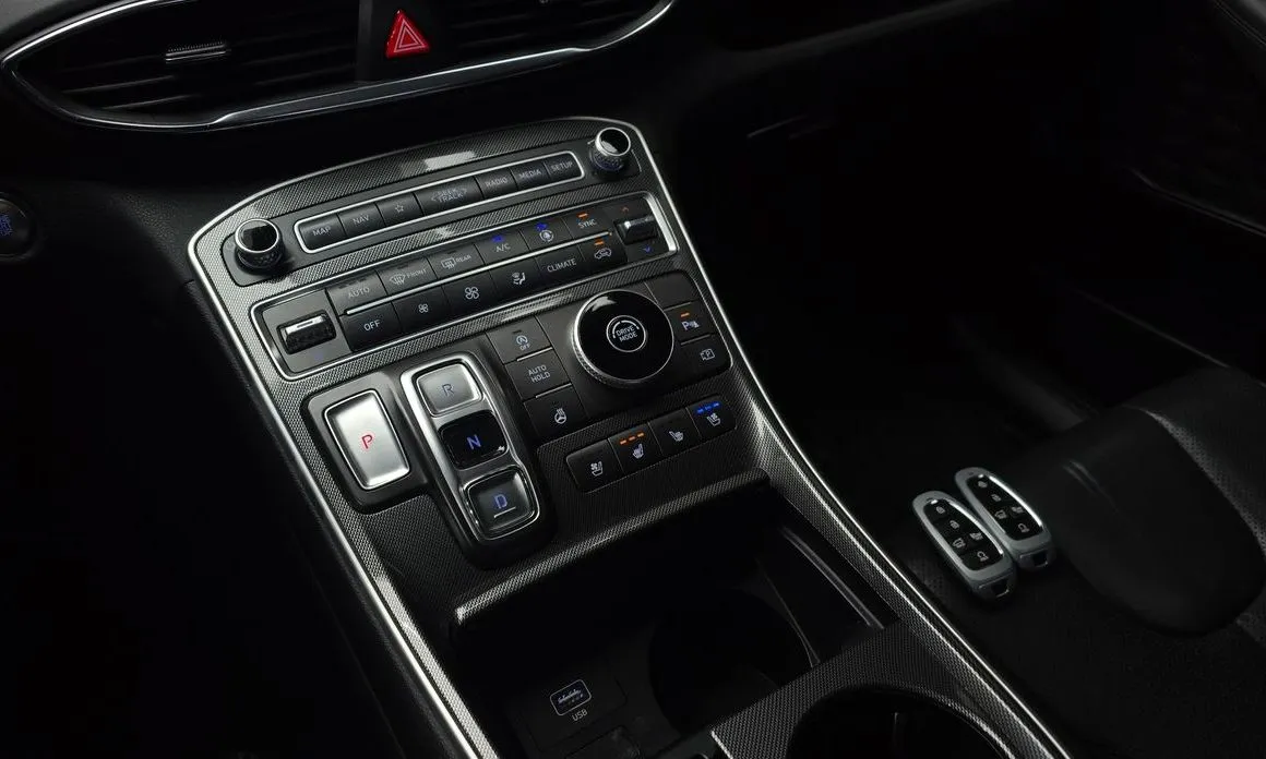 Hyundai Santafe — фото 8