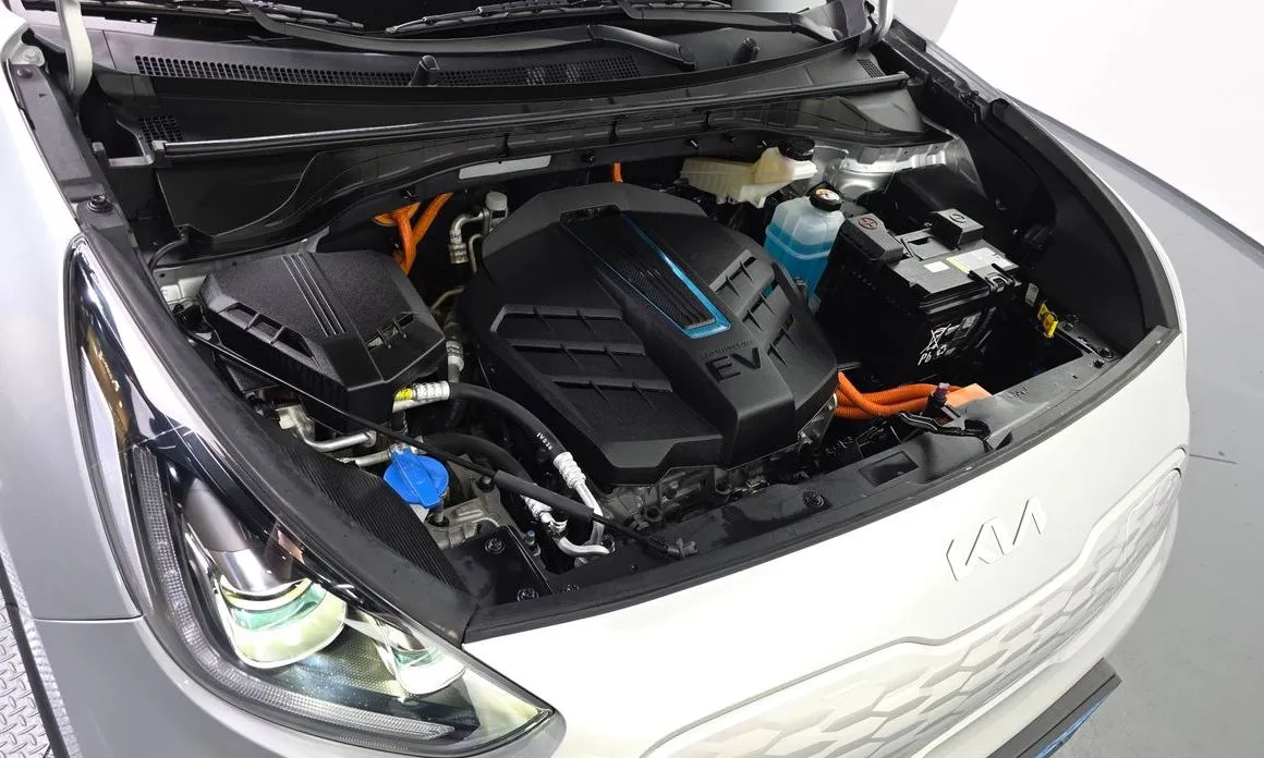 Kia Niro — фото 10