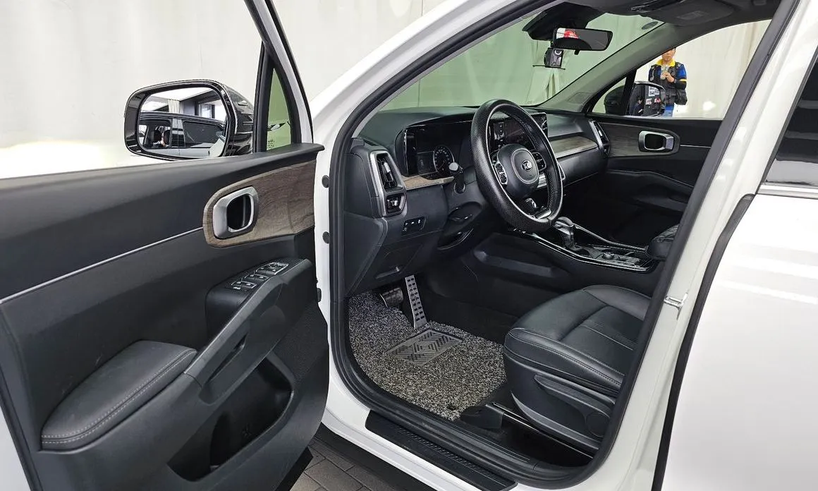 Kia Sorento — фото 4