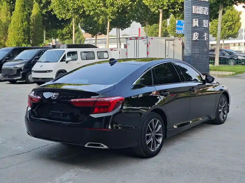 Honda Inspire — фото 10