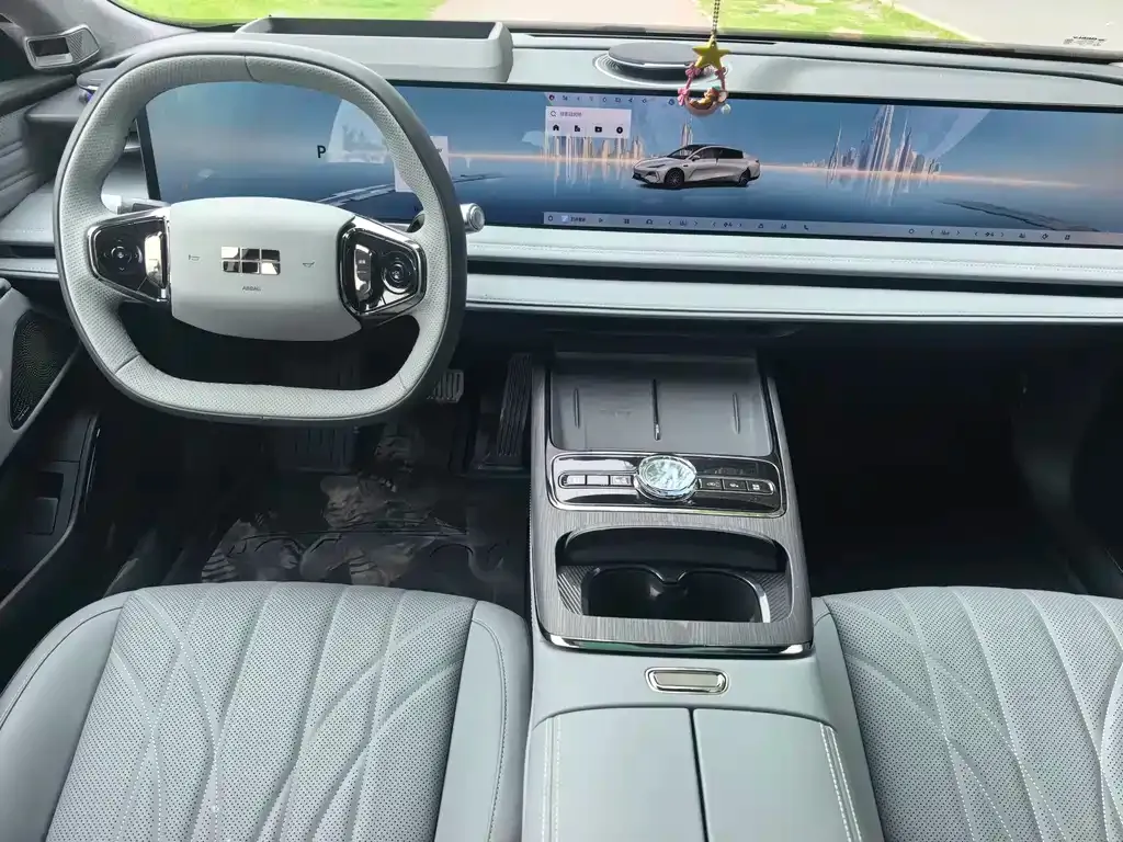 Geely Galaxy E8 2025 из CN, фото 6