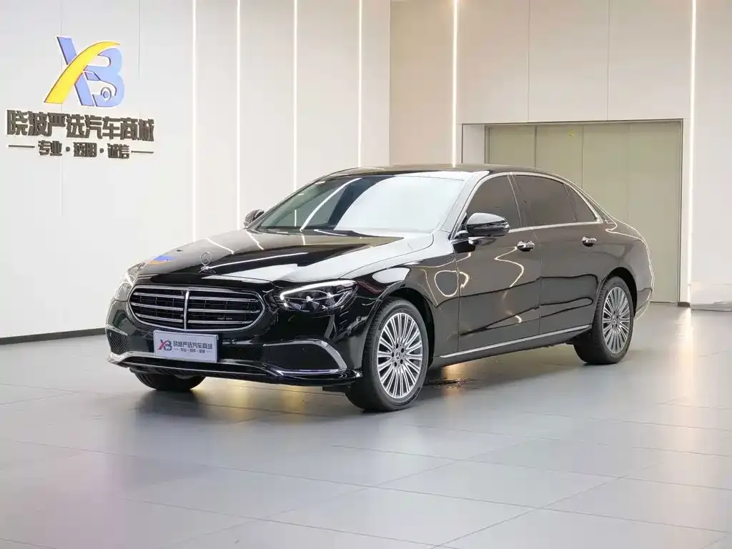 Mercedes-Benz E-Class — фото 1