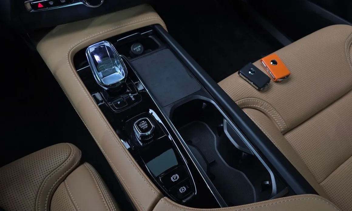 Volvo XC90 2025 из KR, фото 4