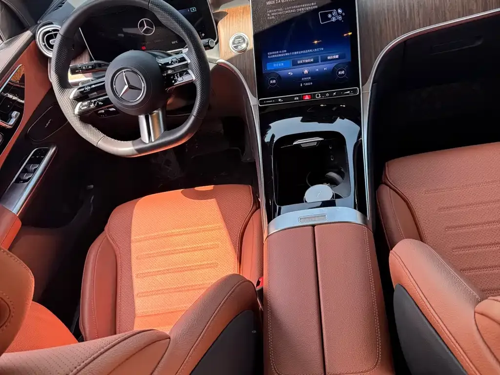 Mercedes-Benz GLC 2024 из CN, фото 4